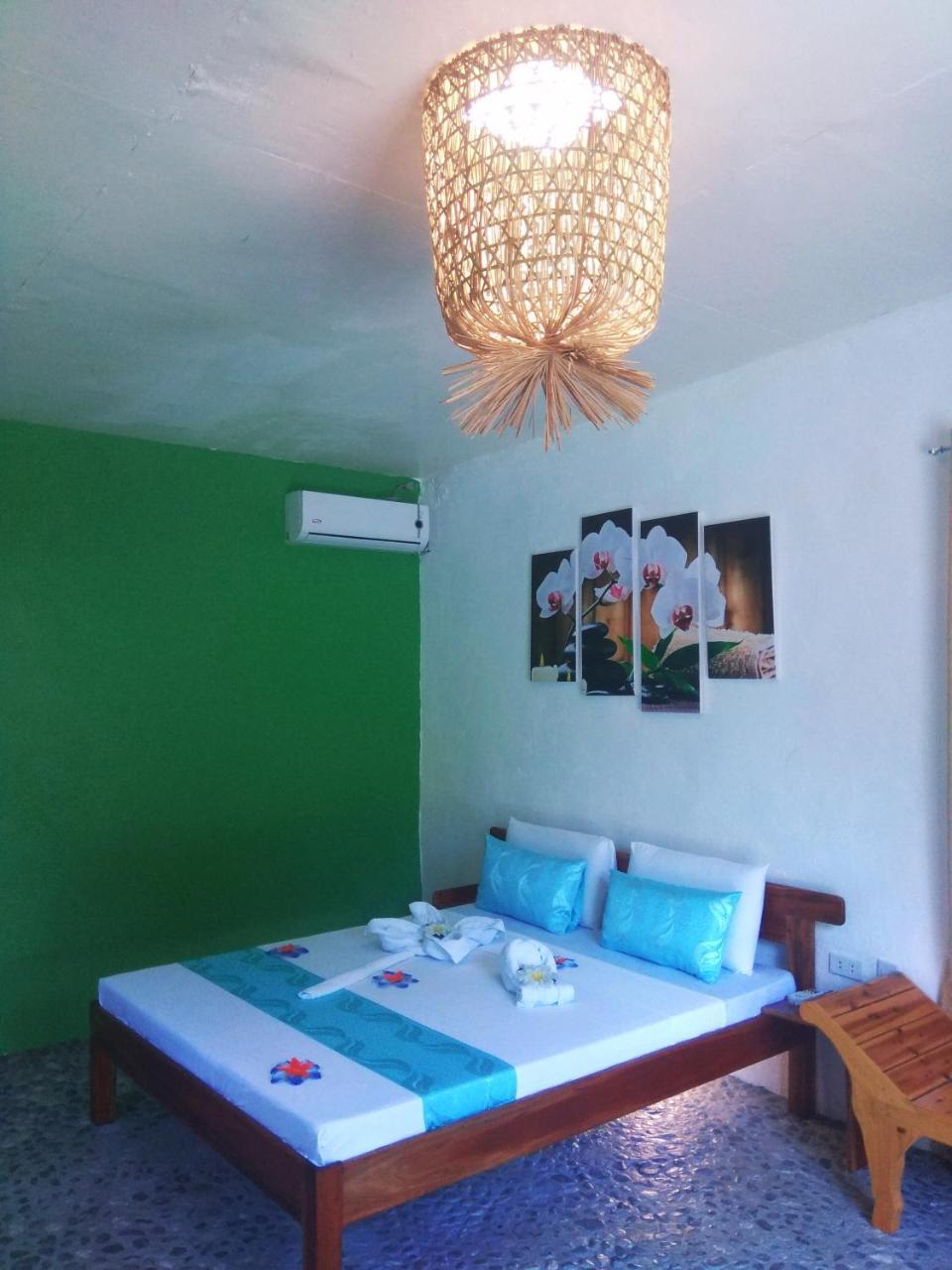 Oceanlife Explorers Resort Siquijor Habitación foto